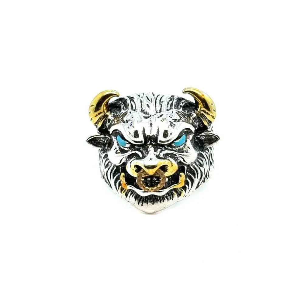 Ugly Blue Eyes with Nose Ring Animal‎ Ring